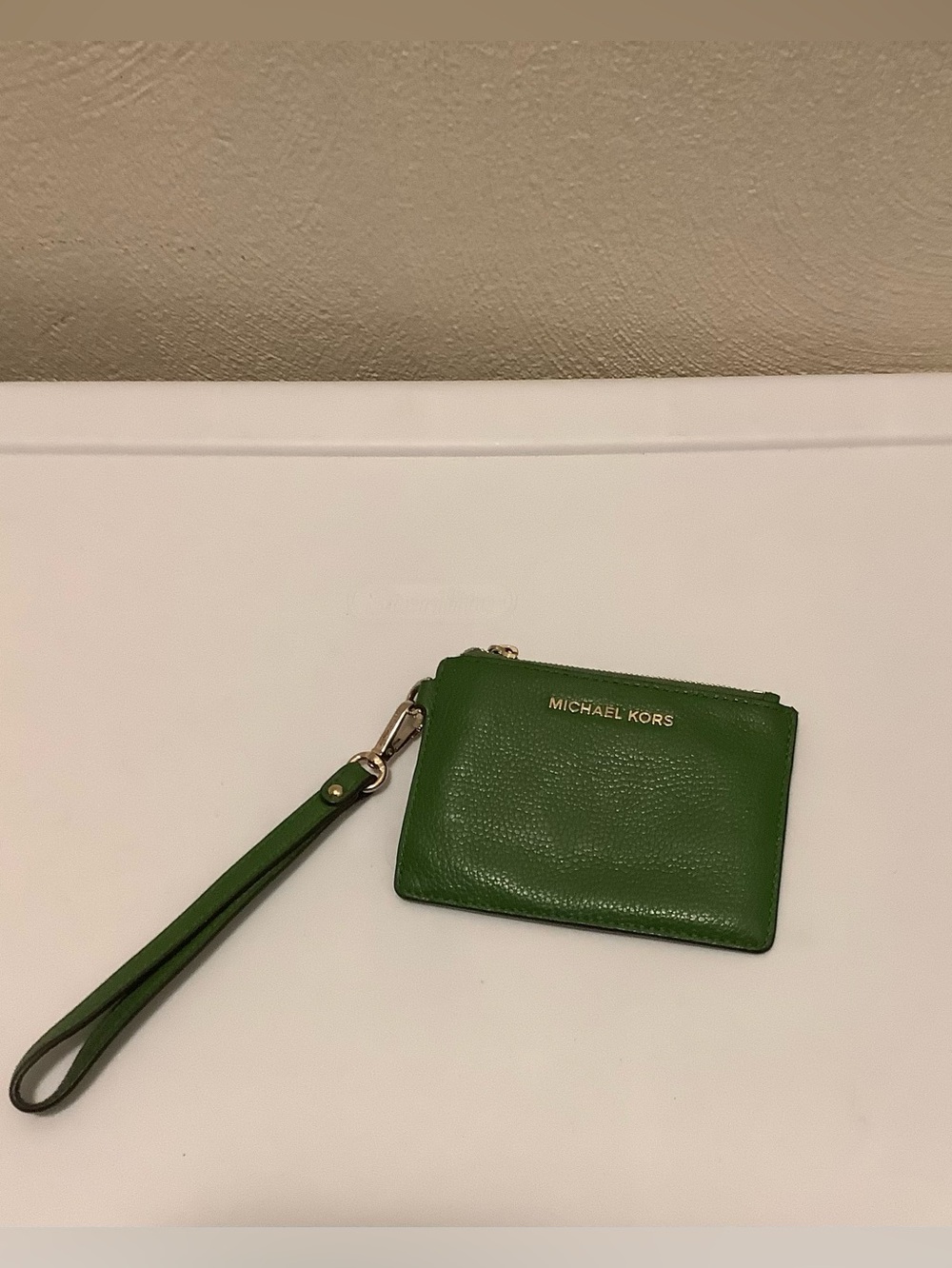 Michael Kors Green Leather Coin Card Holder Purse Wrist Strap Key Ring On the Go